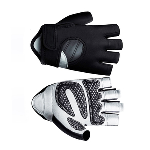 Produit très demandé Dernière collection Gants d'haltérophilie Gants d'haltérophilie demi-doigts de style unique - Product Image 2