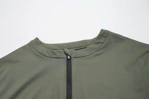 ชุดออกกำลังกายแขนยาวผ้าเนื้อดีสำหรับผู้หญิงมุสลิม  ออกแบบโดย AOLA Factory  รับสกรีนโลโก้  ดีไซน์เรียบหรู สวมใส่สบาย - Product Image 6