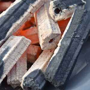 Charbon de bois de gros écologique haute valeur thermique meilleures briquettes de charbon de bois au prix d'usine - Product Image 3