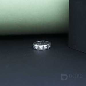 Bague de fiançailles unisexe en moissanite de luxe, bande en acier inoxydable plaqué or 18 carats, élégante bague de mariage - Product Image 5