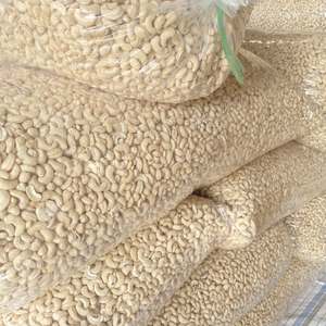 Vente en gros de noix de cajou du Vietnam Prix à l'exportation de noix de cajou Noix de cajou cassées OEM, ODM - Product Image 1