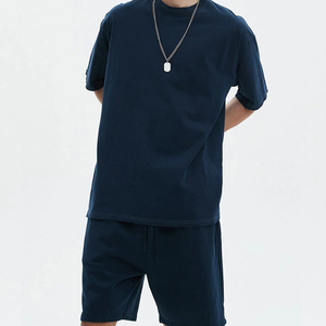 Ensemble de vêtements de sport d'été pour hommes respirants avec logo personnalisé T-Shirt en coton respirant avec short Short de sport décontracté Service OEM - Product Image 5