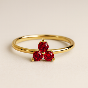 Bague Trio Rubis - Bague en grappe plaquée or avec pierres de zircon serties invisiblement, style hip-hop tendance - Product Image 5