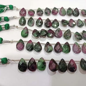 Cuentas de Piedra Preciosa Verde Facetada de Rubí Zoisita Natural, 8x12mm, Forma Irregular, Cuarzo, Hilos de 8 Pulgadas de Largo para Joyería - Product Image 1