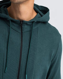Vente en gros de survêtement léger pour hommes coupe ajustée personnalisée survêtement respirant en mélange de coton doux à capuche solide et écologique - Product Image 3