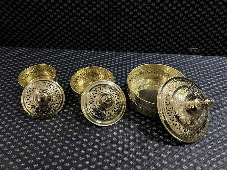 ตามที่แสดง