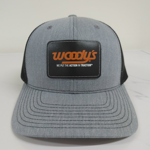 Sombrero de camionero Y Ri 112 de fábrica de alta calidad, parche con logotipo de cuero bordado personalizado de 6 paneles, hebilla de un solo pecho, malla gris y negra - Product Image 1