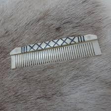 หวีแกะสลักรูปกระดูกทำด้วยมือเป็นมิตรต่อสิ่งแวดล้อมพร้อมชุบและพิมพ์ลาย-โบราณ/ดีไซน์แฟชั่นสำหรับแต่งหนวดเครา - Product Image 5