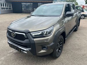 Toyota Hilux 2023 d'occasion, sièges en cuir GCC, régulateur de vitesse adaptatif, pneus R20, transmission intégrale, conduite à gauche, Euro6, intérieur clair - Product Image 3