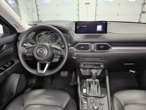 Mazda CX-5 2.5 S Select Package AWD 2025, en parfait état, avec transmission intégrale i-Activ standard, moteur 4 cylindres de 2.5L - Product Image 6
