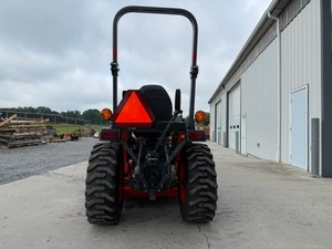Tracteur diesel compact Kubota avec chargeur et tondeuse - Product Image 4