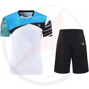 T-shirt et haut de tennis personnalisés |   Vêtements de sport durables pour les joueurs d'école et de club - Product Image 5