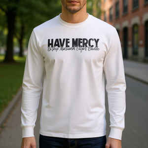 T-shirt a maniche lunghe Have Mercy Bishop Mariann Edgar Budde, unisex, in cotone, girocollo, regalo religioso per la chiesa - Product Image 4