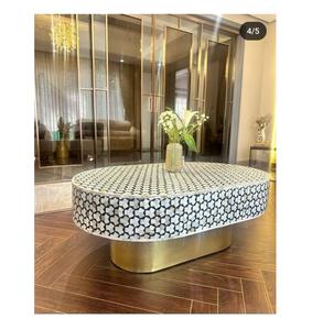 Table basse en nacre avec logo personnalisé, design personnalisable pour salon, qualité standard - Product Image 1