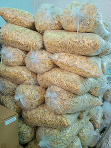 Plátano seco Vietnam Golden Vacío Frito Fruta tropical Snack Plátano seco para compradores mayoristas y mercados internacionales - Product Image 4