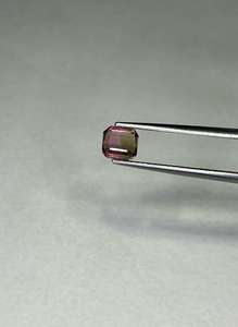 Tourmaline bio naturelle découpée, extraite de la terre. - Product Image 4