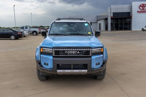 Compre un Toyota Land Cruiser SUV 2024, Nuevo, de Calidad, con Asientos de Cuero en Dos Tonos, Listo para Entrega, Envío a Domicilio, Volante a la Derecha - Product Image 6