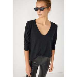 Blusa Casual de Satén para Mujer, con Lentejuelas y Bordado de Piedras, Cuello en V, Manga Corta, Talla Única Disponible XS-XL, Primavera, Estilo Regular - Product Image 1