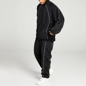 Nouveauté Veste coupe-vent décontractée pour homme avec logo personnalisé, veste noire unie avec passepoil blanc, poche zippée - Product Image 3