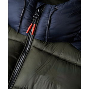 Chaquetas acolchadas de invierno de gran tamaño para hombre con logotipo personalizado OEM, cuello con capucha cómodo personalizable - Product Image 6