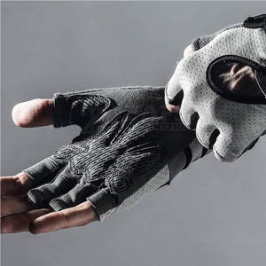 Best Price Custom Name Printed Fitness <b>Gloves</b> 100% Polyester Leather-Made Sports Wear New Arrival Training <b>Gloves</b> for <b>Weight</b> - Product Image 4