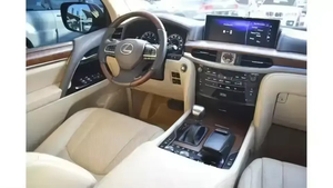 SUV L.X570 V8 5.7L USADO con bajo kilometraje, 8 plazas, automático inteligente, en buen estado, listo para conducir - Product Image 5