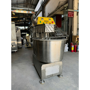 Mezclador eléctrico de hierro y acero inoxidable, mezclador de masa de panadería de 25kg de capacidad, barco puerta a puerta, buen precio, fabricante Kien - Product Image 1