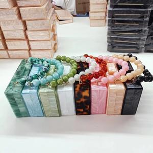 Bolso de Mano de Resina Ecológica Hecho a Mano de Alta Calidad con Diseño Personalizable Estilo Amor para Mujeres y Niñas - Product Image 4