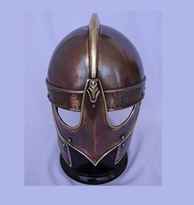 Casque en métal de fabrication fiable pour l'affichage et la décoration, avec des détails faits à la main et une inspiration historique - Product Image 1