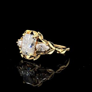 2.40Ct Radiant Cut Moissanite Aniversario Anillo unisex Vintage Oro amarillo Pave Ajuste Trendy 925 Sterling Silver - Product Image 2
