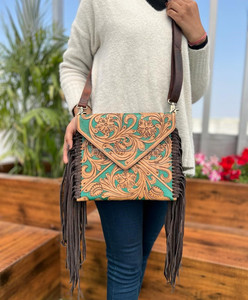 Nouvel arrivage de sacs à bandoulière à franges en cuir repoussé vert de style occidental sacs à main compacts de haute qualité pour femmes en vente - Product Image 6