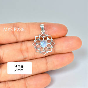 Pendentif en argent avec motif floral, fait à la main, pierre précieuse de lune arc-en-ciel, pendentif de charme avec prix de gros, bijoux - Product Image 1