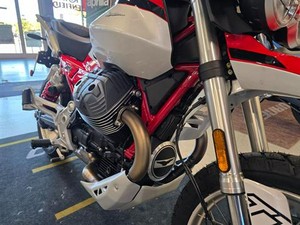 SUPER PREMIUM POWERFUL V85-TT Nouvelle Moto Supersport d'Aventure avec Moteur Quatre Temps et Source d'Énergie Sans Fil/A Batterie - Product Image 3