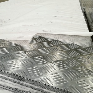 Plaque antidérapante en <span class=keywords><strong>aluminium</strong></span> <span class=keywords><strong>1050</strong></span> H16 à 5 barres, 0,8 mm-4,0 mm, pour fabrication générale et protection des marches - Product Image 1
