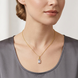 จี้รูปทรงบาแกตต์ประดับคริสตัลคิวบิกเซอร์โคเนียมแบบฝังขอบ ชุบทองบนเงินสเตอร์ลิง พร้อมห่วงคล้อง - Product Image 5