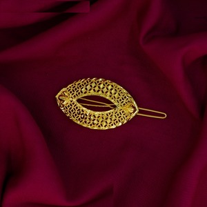 Élégant clip à cheveux en maille ovale, finition dorée plaquée or, inspiré des tendances de la mode de luxe du Moyen-Orient arabe pour femmes - Product Image 1