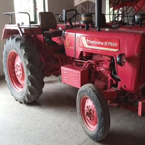 รถแทรกเตอร์ Mahindra ราคาถูก พร้อมเกียร์และปั๊ม 90 แรงม้า ขับเคลื่อน 4 ล้อ ระบบเกียร์ รับประกัน 4 ปี มีรถมือสองและรถใหม่ให้เลือก - Product Image 6