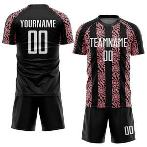 Uniformes de football fabriqués avec tissu respirant athlétique extensible caractéristiques de séchage rapide et personnalisation personnalisée de l'équipe - Product Image 4