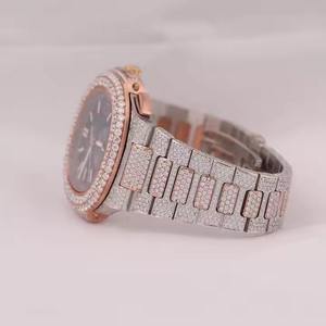 Montre analogique cloutée de haute qualité en acier inoxydable glacé Moissanite diamant VVS clarté prix de gros de l'Inde - Product Image 4