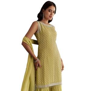 ชุด kurta ผ้าโปร่งบางสีเขียวมะนาวอ่อนพร้อมปักเย็บริมหอยเชลล์สำหรับงานแต่งงานงานเลี้ยงฉลองและโอกาสพิเศษ - Product Image 3