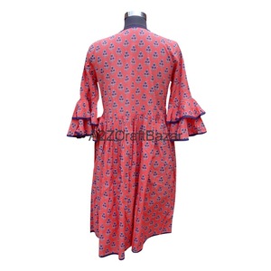 Vestido Floral en Línea A para Mujer, Cuello en V, Largo Midi, con Mangas con Volantes 3/4, Vestido Cómodo y Elegante para Uso Casual y de Fiesta - Product Image 6