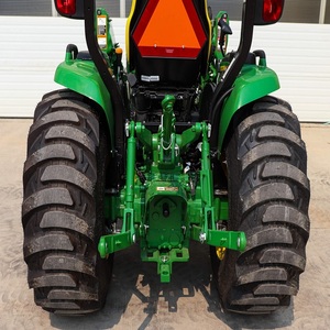 Tracteur John Deeree 3033R avec transmission hydrostatique Acheter maintenant pour un fonctionnement en douceur et des performances agricoles fiables - Product Image 5
