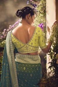 Sari en soie Banarasi Zari de créateur, tissu doux, bordure brodée, style pakistanais de haute qualité, pour mariage et fêtes, pour femmes - Product Image 2