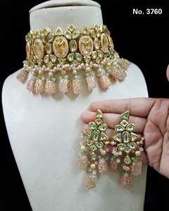Bollywood indien acheter en gros Kundan collier ras du cou lourd ensemble pour filles femmes vêtements de fête - Product Image 1