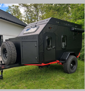 Remolque de Camping Mini Teardrop de Aluminio y Acero Ligero, Moderno y de Calidad, Envío Inmediato, Turbo 4x4 para Aventuras al Aire Libre - Product Image 1