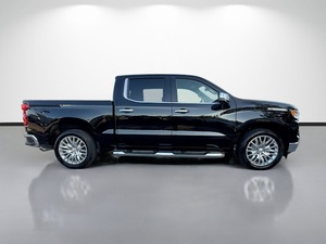 Pick-up de luxe d'occasion 2025 Silverado 1500 LTZ 5.3L V8 4x4 automatique, nouveau véhicule essence à vendre - Product Image 2
