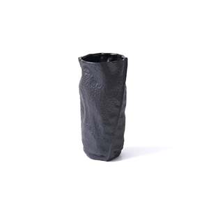 Licia Vase en céramique noire 12x8x26 cm Vase en porcelaine - Product Image 1