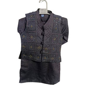 Conjunto de Kurta y Pijama de Alta Calidad para Niños con Chaleco, 100% Algodón, Traje Tradicional Elegante para Fiestas - Product Image 2