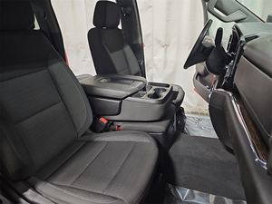 GMC Sierra 2500 HD SLE Crew Cab AWD 2024, boîte de vitesses gauche, caméra arrière, moteur intelligent, galerie de toit en alliage d'aluminium, sans accident - Product Image 2