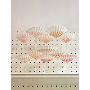 Gobelets secrets de sirène: des verres à vin uniques en coquille de conque pour votre occasion spéciale - Product Image 4